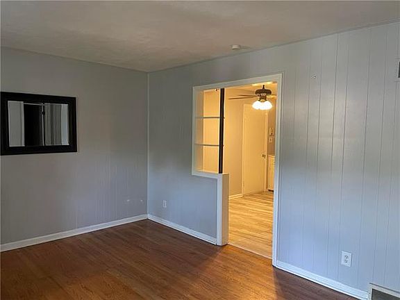 5th image of 7731 Oak St