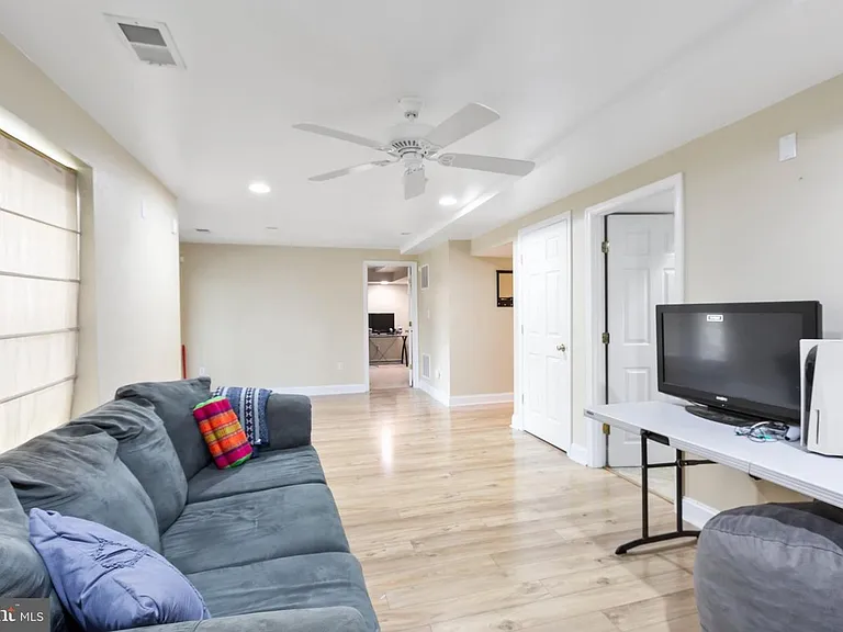 10103 Cotter Ct — Photo 23