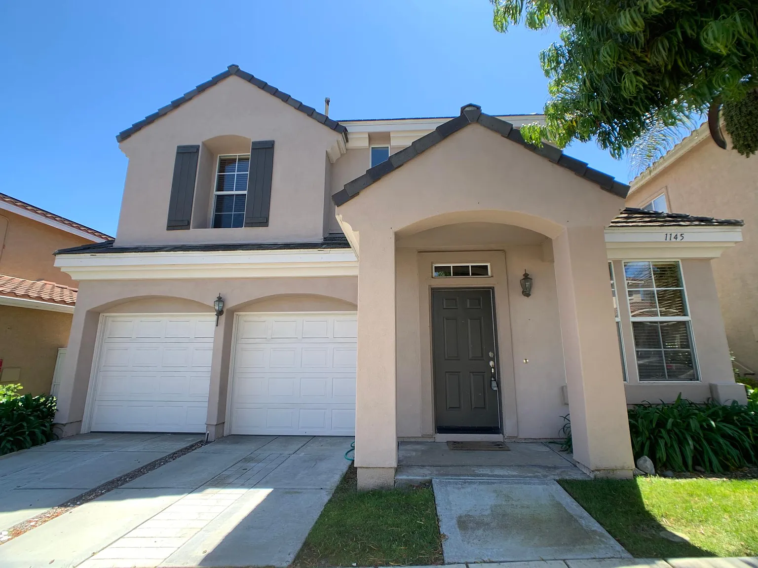 1145 Cambria Way — Photo 1