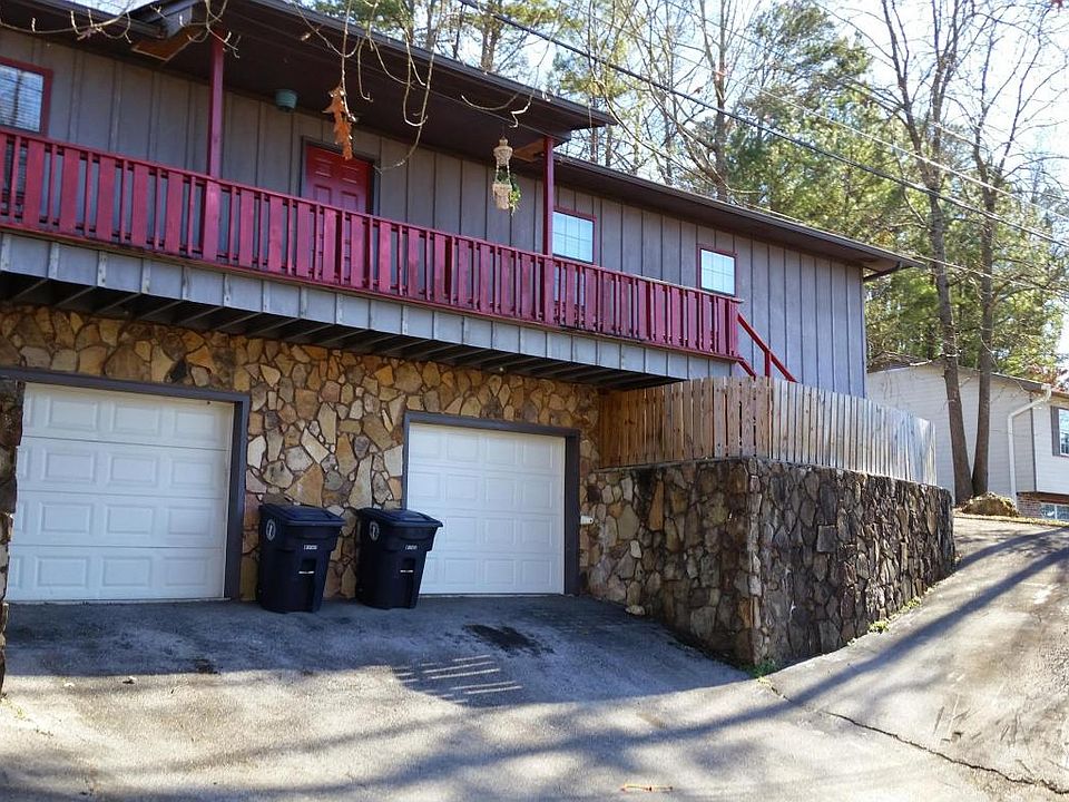 2nd image of 552 Benson Dr