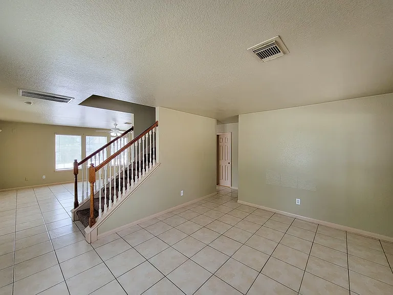 21807 Aspen Mist Ln — Photo 9