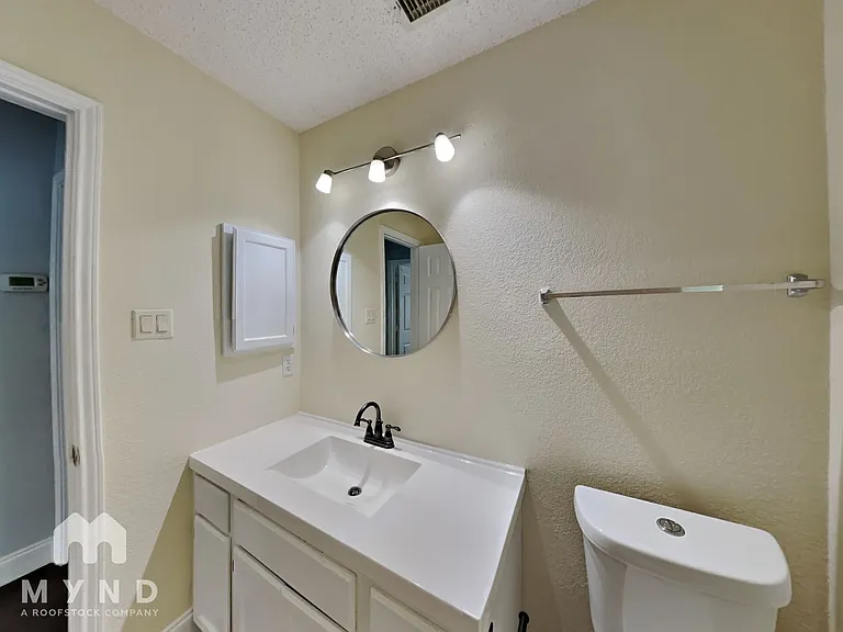 2616 Belmont Ct — Photo 22