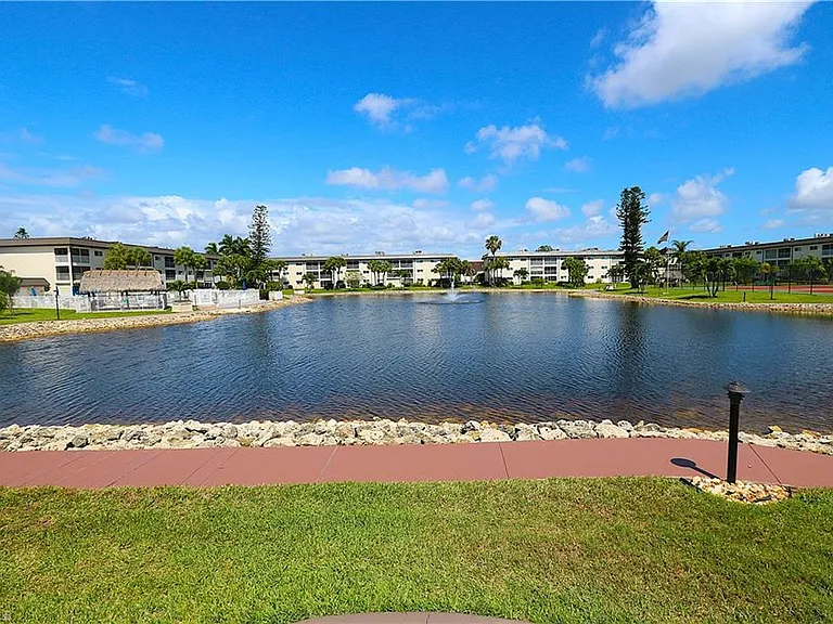 1004 Manatee Rd #H202 — Photo 24