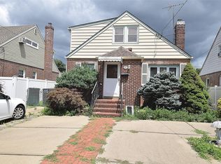 644 7th St S, Garden City, NY 11530