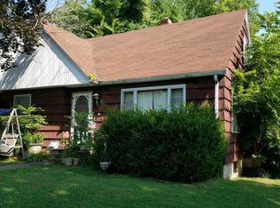 208 W Lewis St, Anna, IL 62906