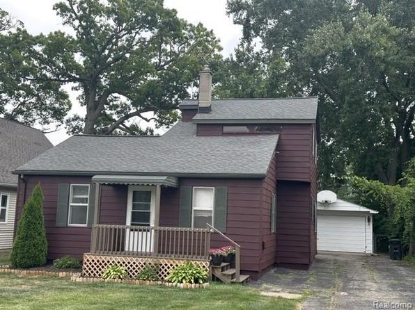 1867 Maddy Ln