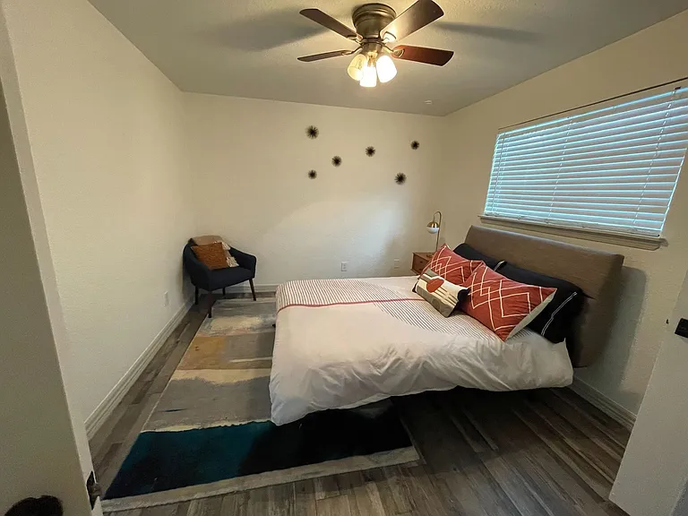 5109 Gaston Ave — Photo 9