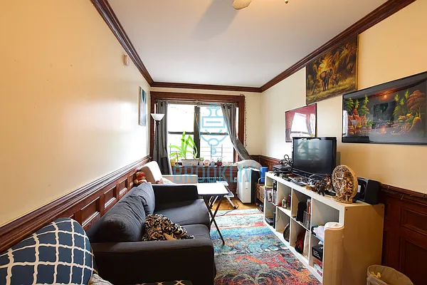 Rented by null | media 18