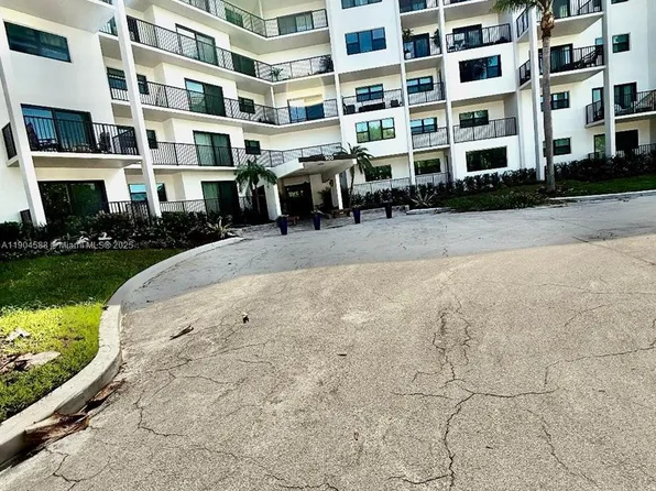 900 River Reach Dr APT 502, Fort Lauderdale, FL 33315