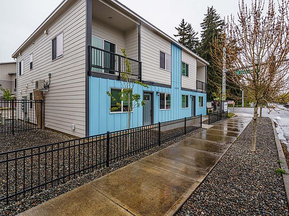 2nd image of 6830 NE Vancouver Mall Dr #B