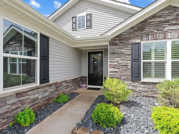3rd image of 5 Timberwild Dr