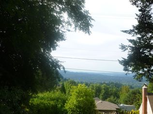 5770 SW Salmon St, Portland, OR 97221