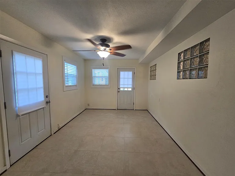 308 Mackeral St — Photo 12
