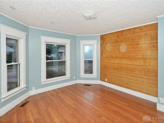 2nd image of 532 Sweitzer St