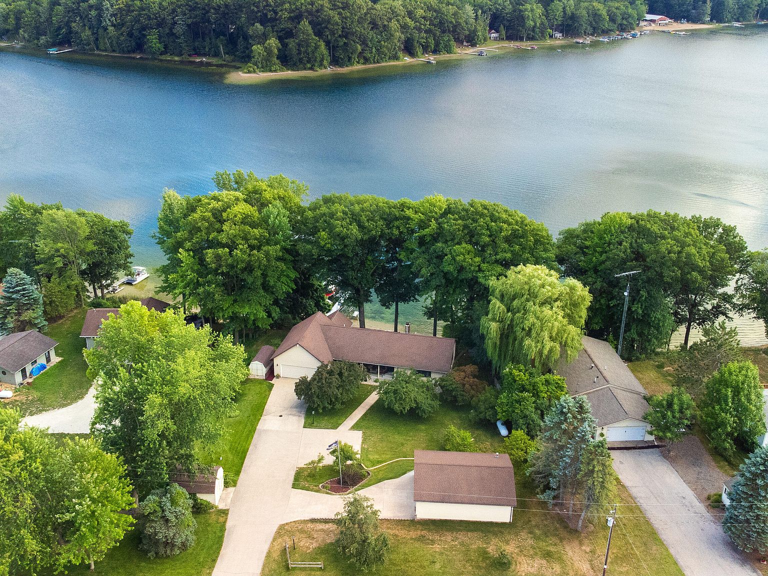 1691 W Crystal View Dr, Scottville, MI 49454 MLS 23026301 Zillow