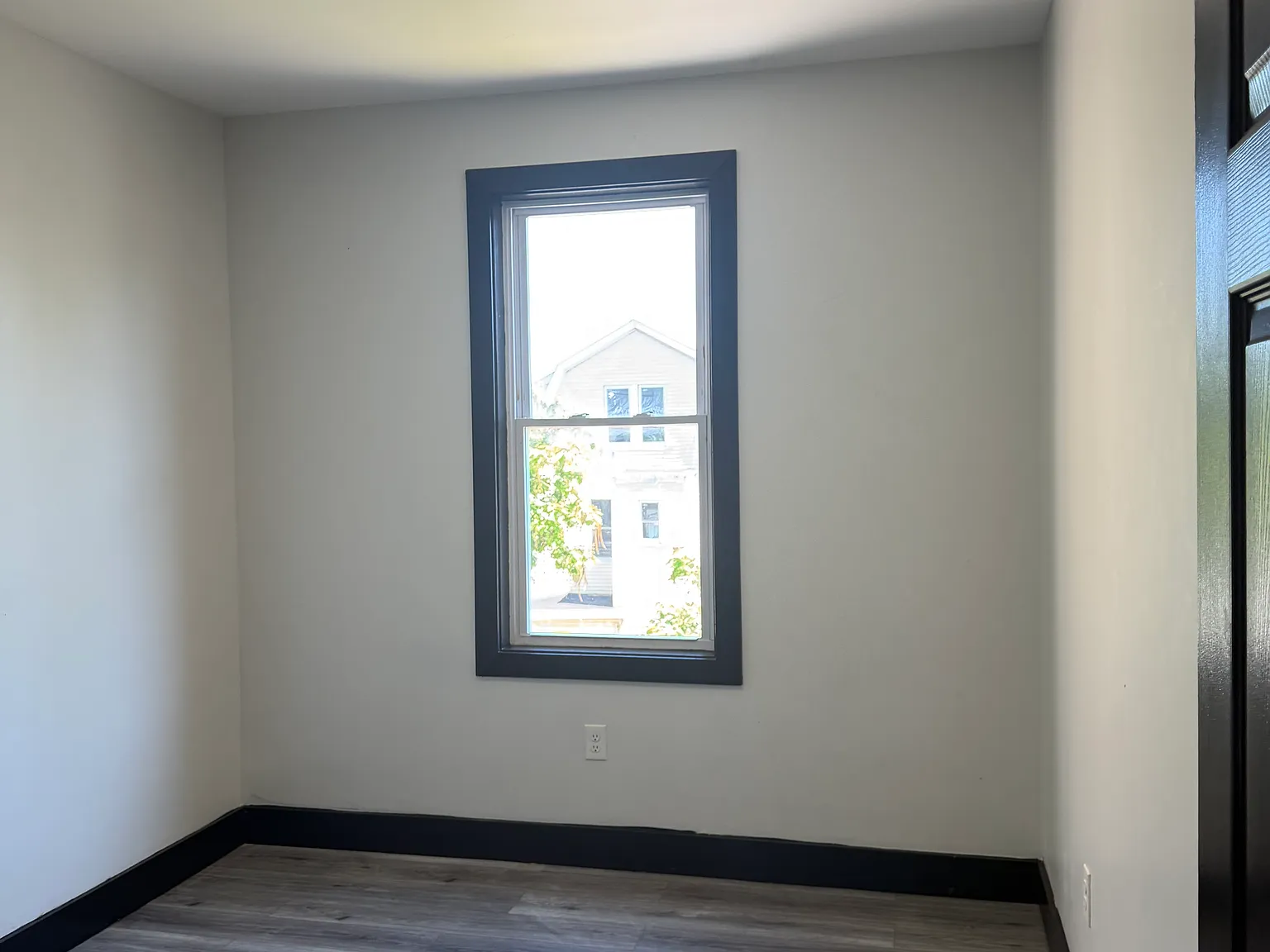 3 bed, $2,200 — Photo 3