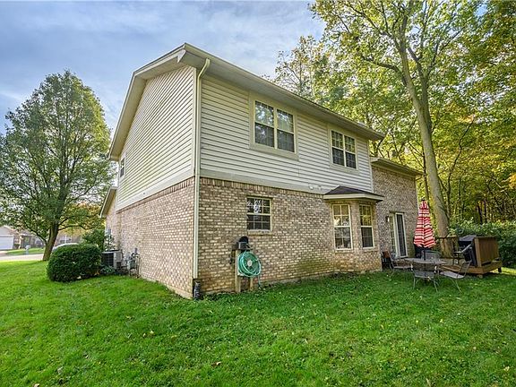 4th image of 2620 Sunningdale Ct