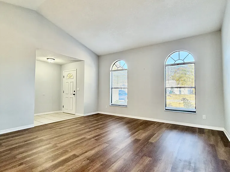 4398 Plumosa St — Photo 12