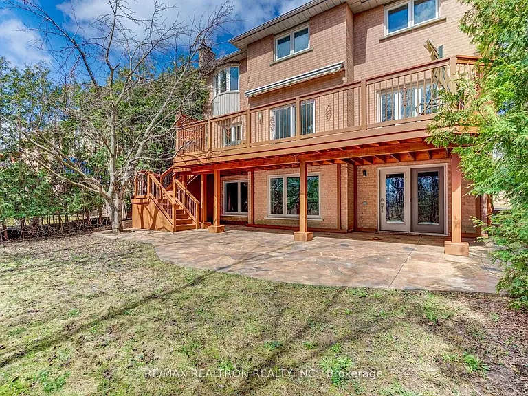 47 Summitcrest Dr #LOWER — Photo 15