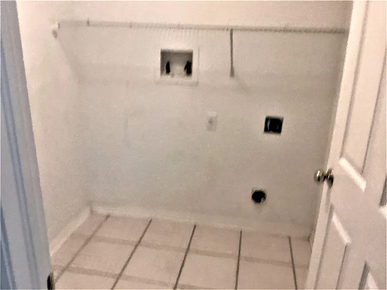 25008 Hyde Park Blvd — Photo 17