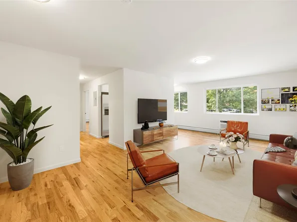 3 Woods End Circle #3M, Peekskill, NY 10566