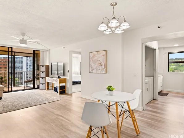 98-501 Koauka Loop APT 1801, Aiea, HI 96701