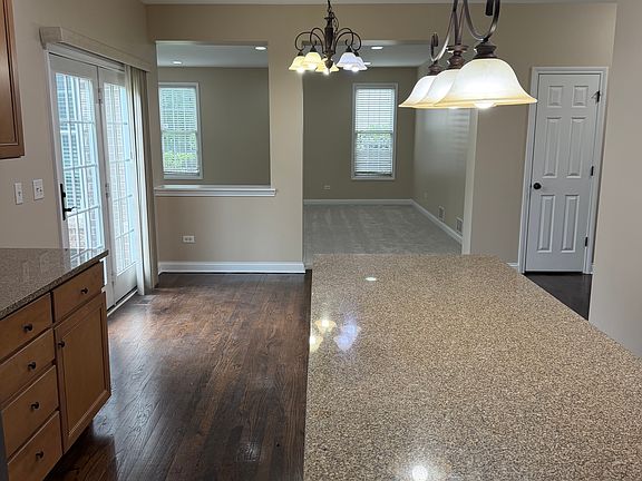 Kitchen/Large Island