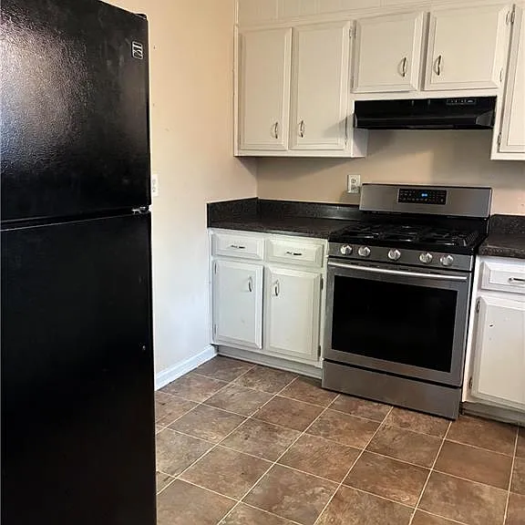 3253 Deshong Dr — Photo 5