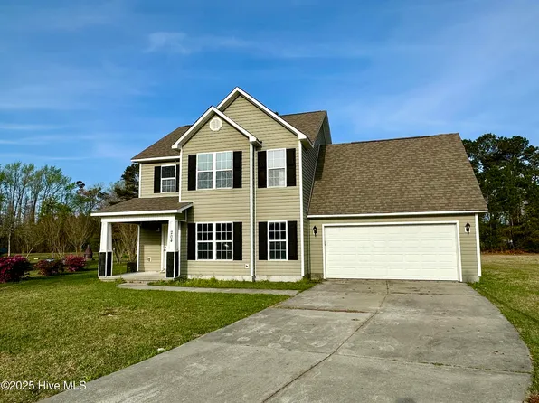 204 Kayla Dawn Court, Maple Hill, NC 28454