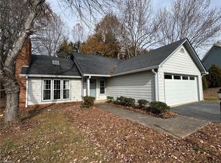 107 Hanover Ct, King, NC 27021