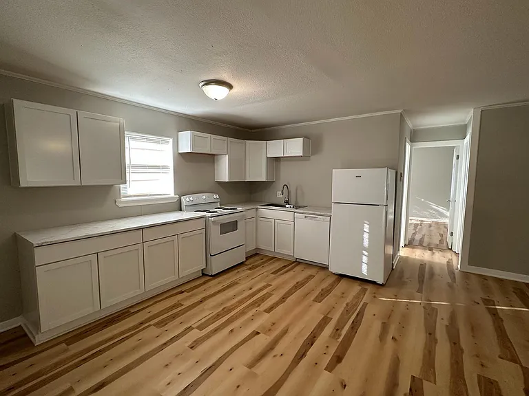 749 N Planters St — Photo 15