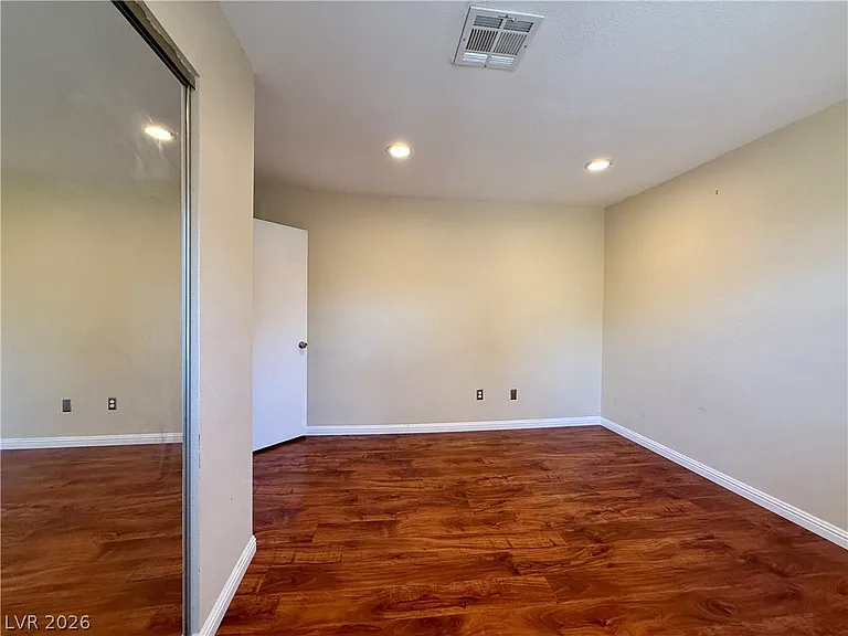 5923 Laredo St — Photo 34
