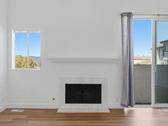 3rd image of 3550 Carter Dr APT 11