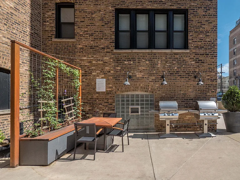 Reside on Irving Park — Photo 11