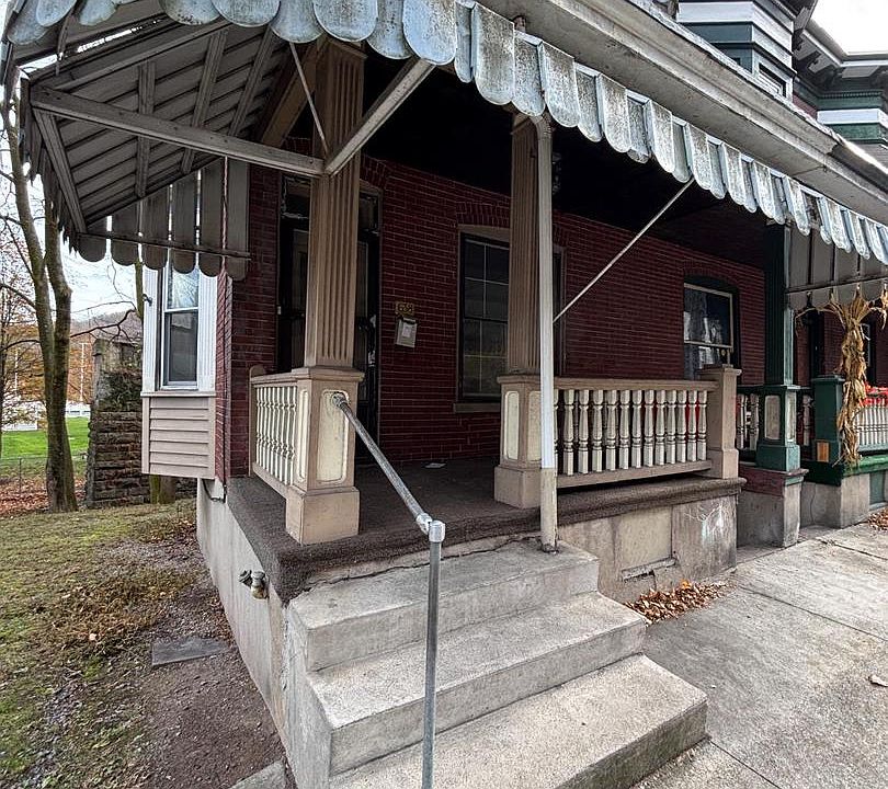 1st image of 638 N Centre St