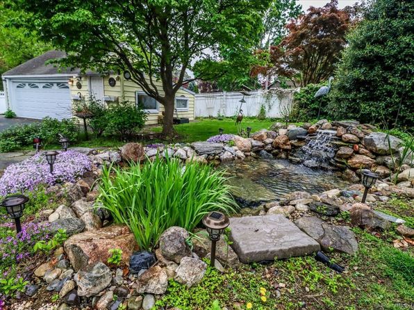 74 Ridge Park Ave, Stamford, CT 06905