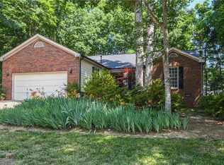 2381 Mill House Ln, Matthews, NC 28104