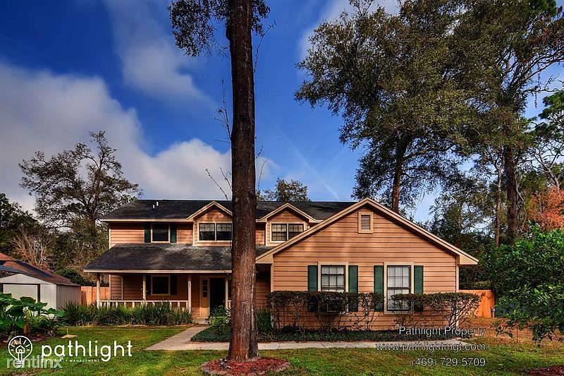 1st image of 26109 Pine Valley Dr