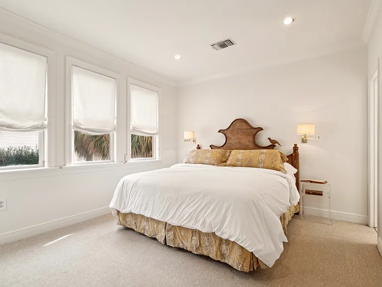 5373 Canal Blvd — Photo 13