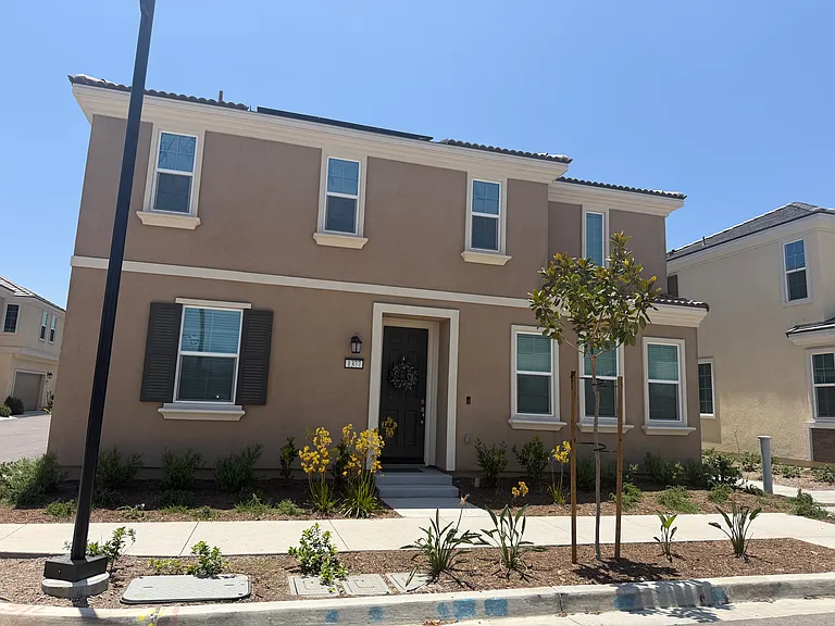 1377 Yeager Ave — Photo 2