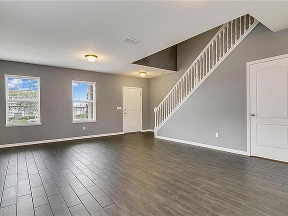 5th image of 718 Black Eagle Dr