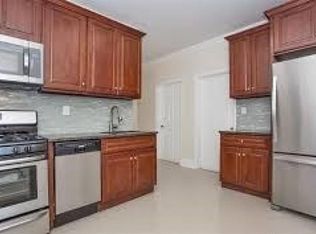 360 Danforth Ave, Jersey City, NJ 07305