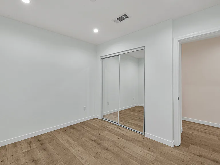 569 E Cypress Ave — Photo 9