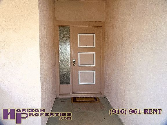 (2) : 4012 Hollygrove Ct Sacramento, CA