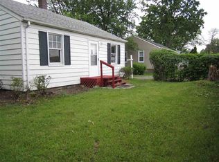 21940 Grandy St, Clinton Township, MI 48035