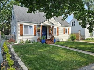 23100 Seneca St, Oak Park, MI 48237