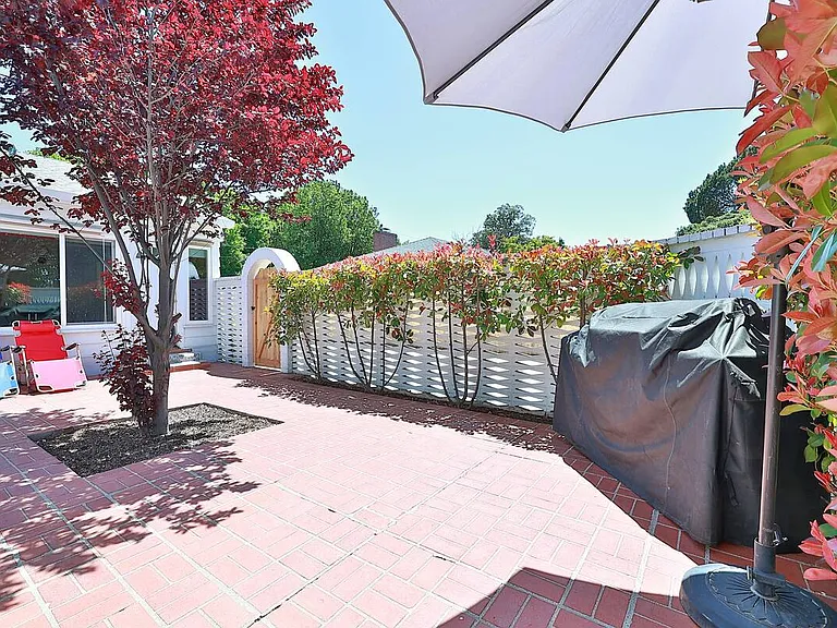 1020 Orange St — Photo 38