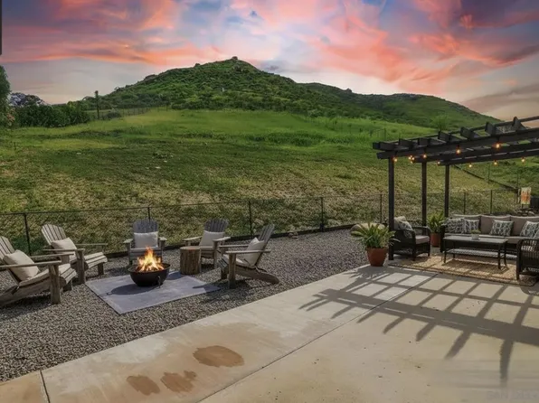 1861 Vista De La Montana, El Cajon, CA 92019