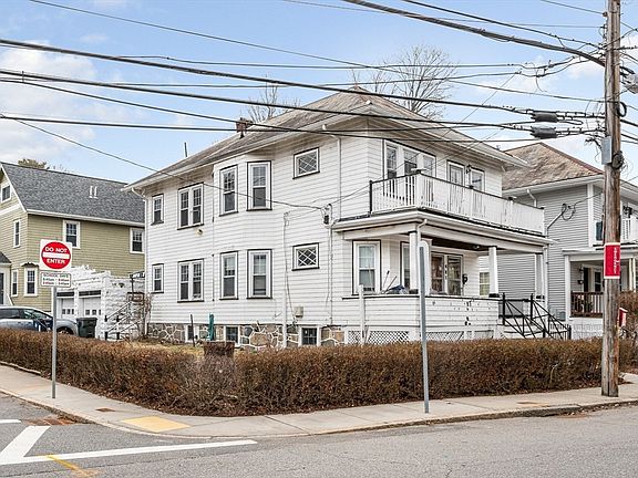 2nd image of 481 Lagrange St