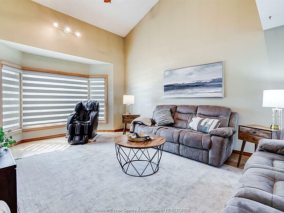 2nd image of 29 Winston Cres